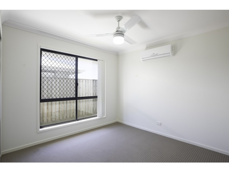 55 Commander Parade, Shoal Point QLD 4750