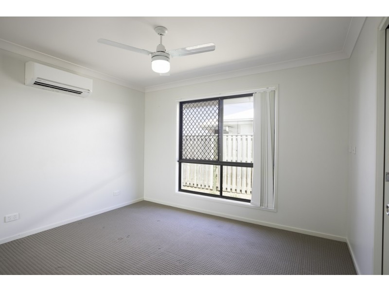 55 Commander Parade, Shoal Point QLD 4750