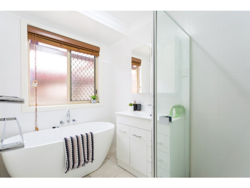 6 Mclaughlin Drive, Eimeo QLD 4740