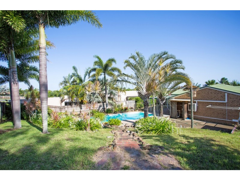 6 Mclaughlin Drive, Eimeo QLD 4740