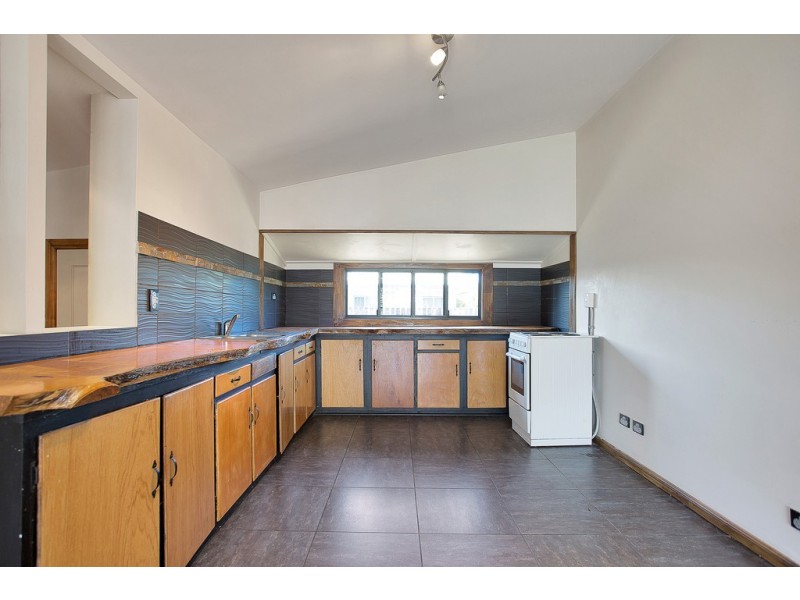 9 Campbell Street, Andergrove QLD 4740