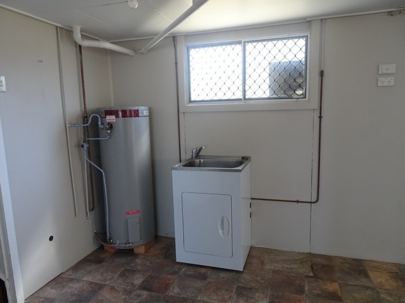 19 Barton Street, West Mackay QLD 4740