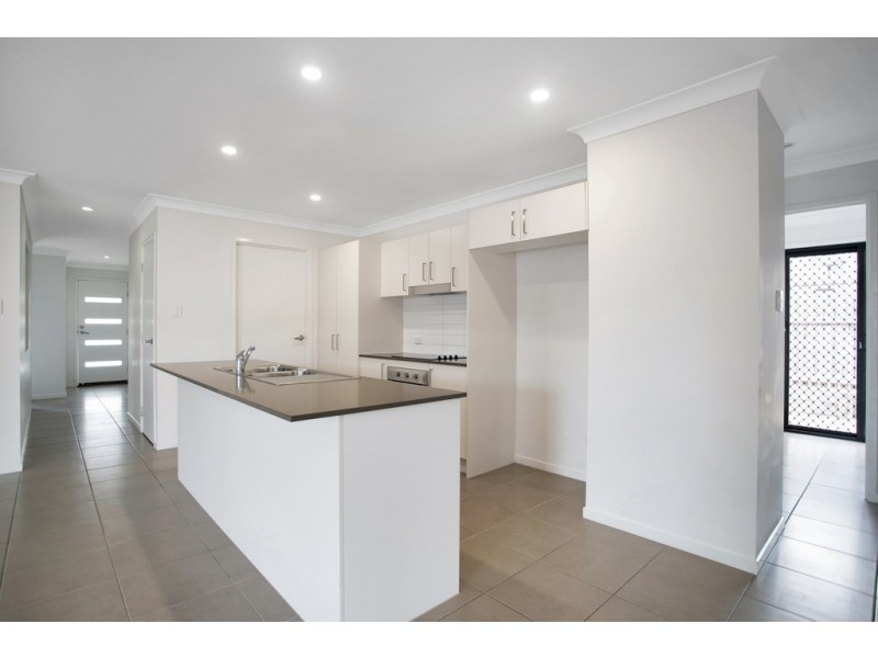 1 Bonney Street, Rural View QLD 4740