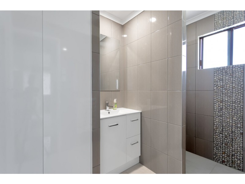 30 Maple Drive, Andergrove QLD 4740