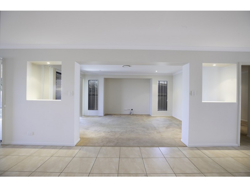 18 Cutfield Street, Glenella QLD 4740