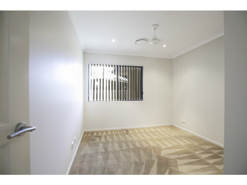 18 Cutfield Street, Glenella QLD 4740