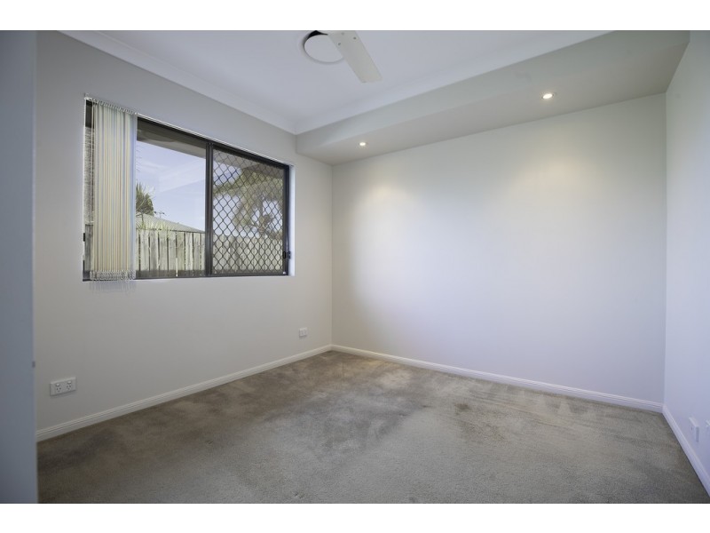 18 Cutfield Street, Glenella QLD 4740