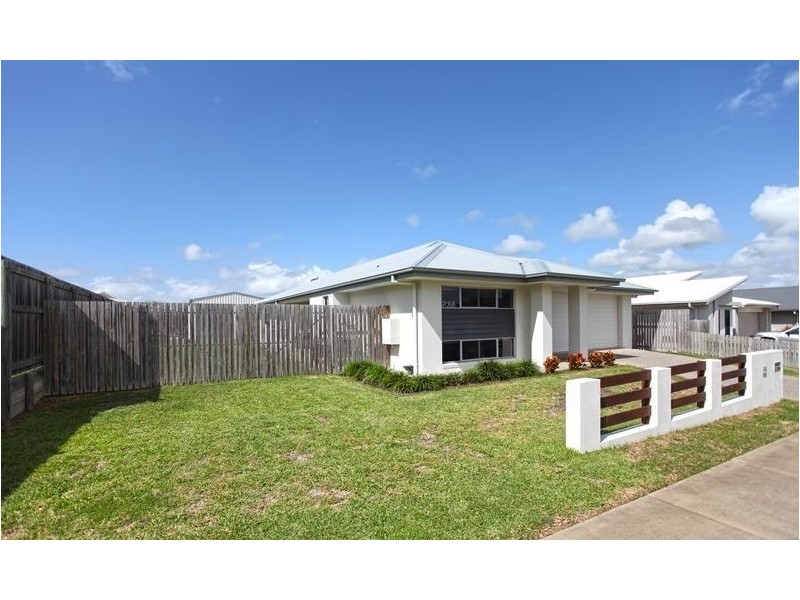 46 Montgomery Street, Rural View QLD 4740