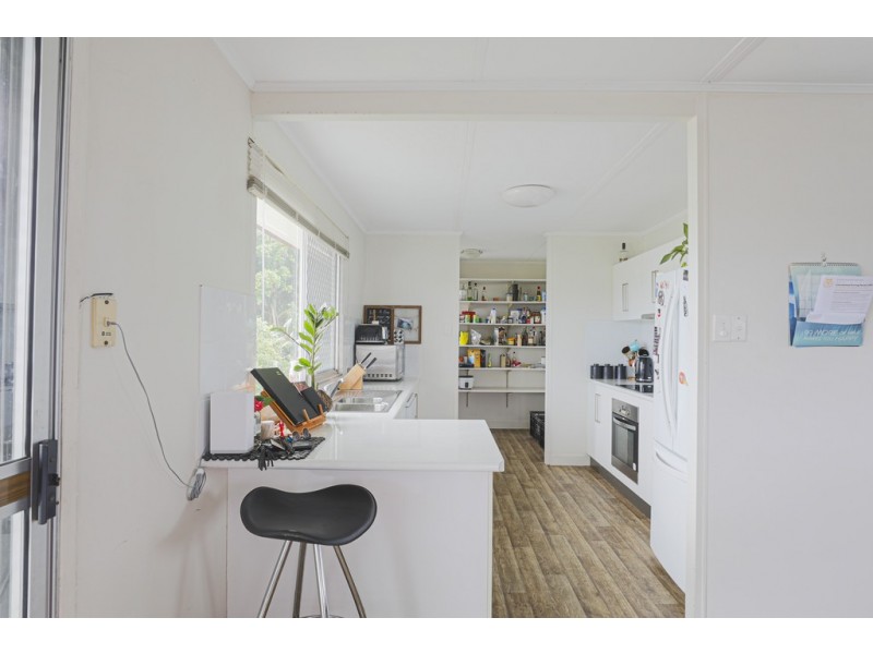 20 Davey Street, Glenella QLD 4740