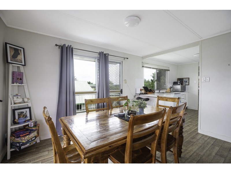 20 Davey Street, Glenella QLD 4740