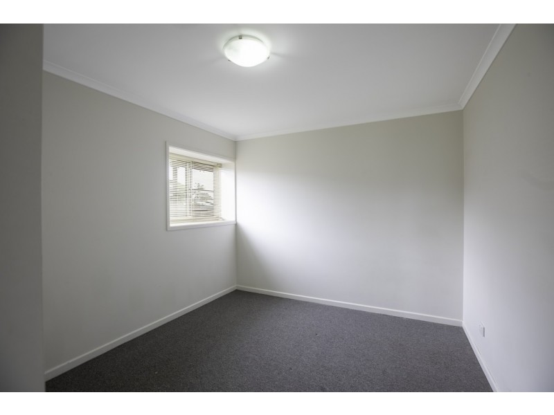 20 Davey Street, Glenella QLD 4740