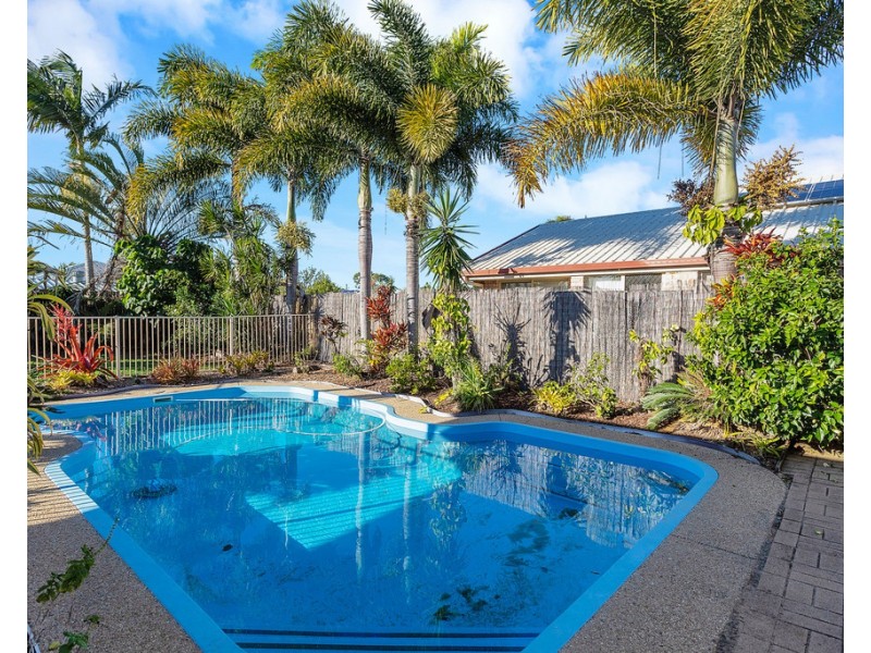 32 Spinnaker Way, Bucasia QLD 4750