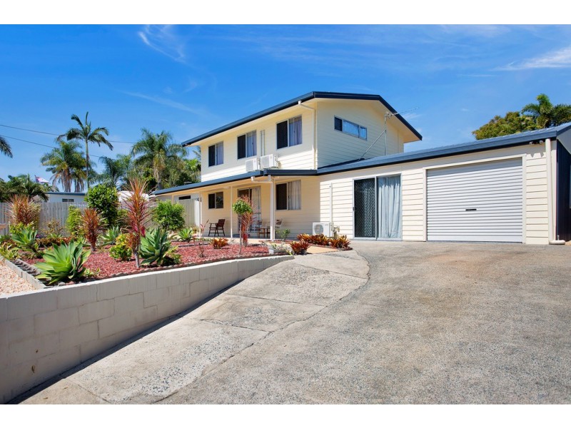 11 Pelican Street, Slade Point QLD 4740