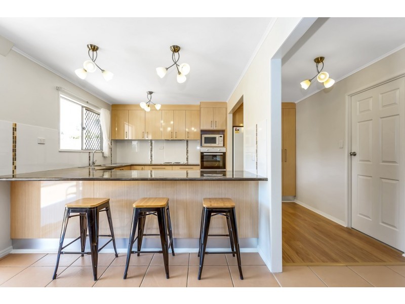 11 Pelican Street, Slade Point QLD 4740