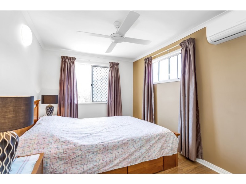 11 Pelican Street, Slade Point QLD 4740