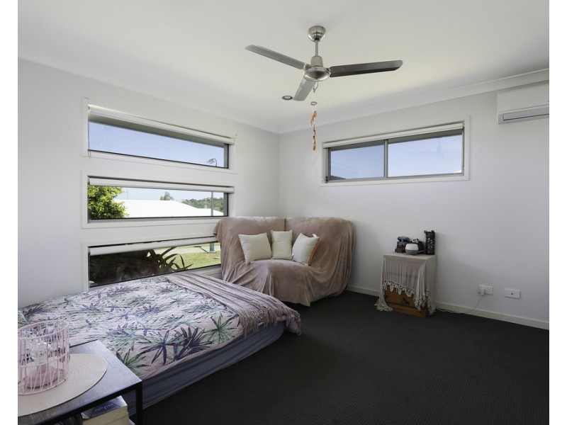 9 Bonney Street, Rural View QLD 4740