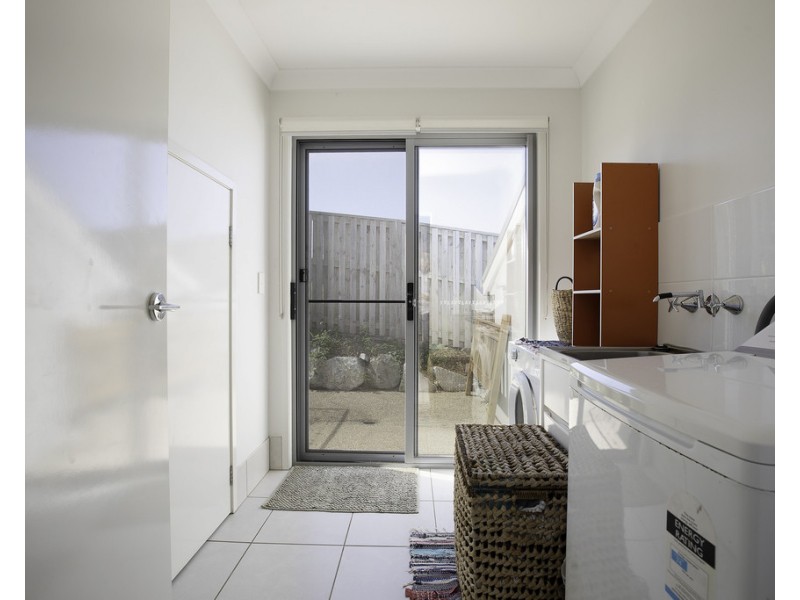 9 Bonney Street, Rural View QLD 4740