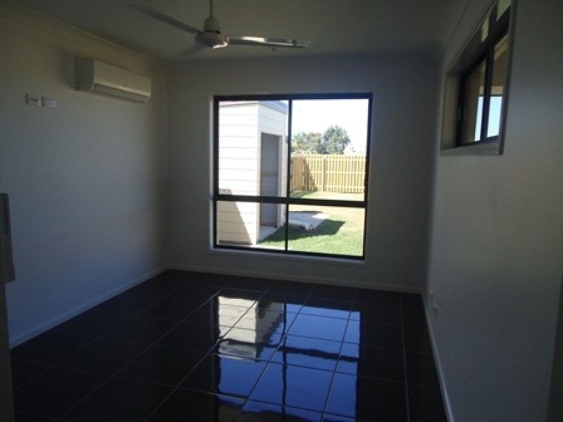 1/22 Makybe Diva Drive, Ooralea QLD 4740