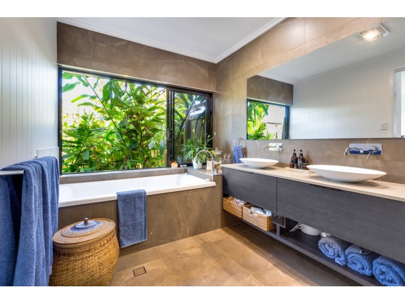 17 Albion Crescent, Mount Pleasant QLD 4740