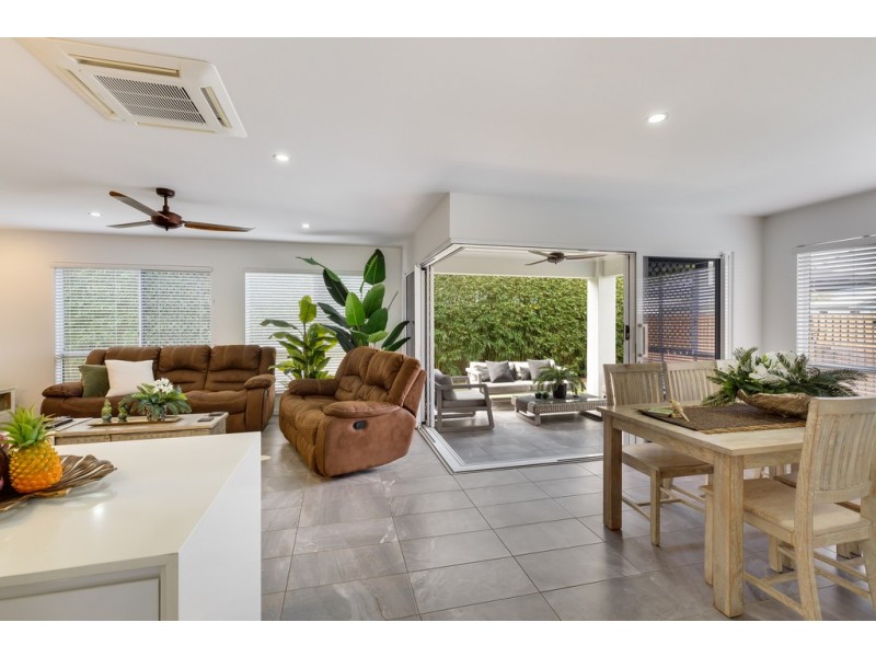 2 Morehead Drive, Rural View QLD 4740