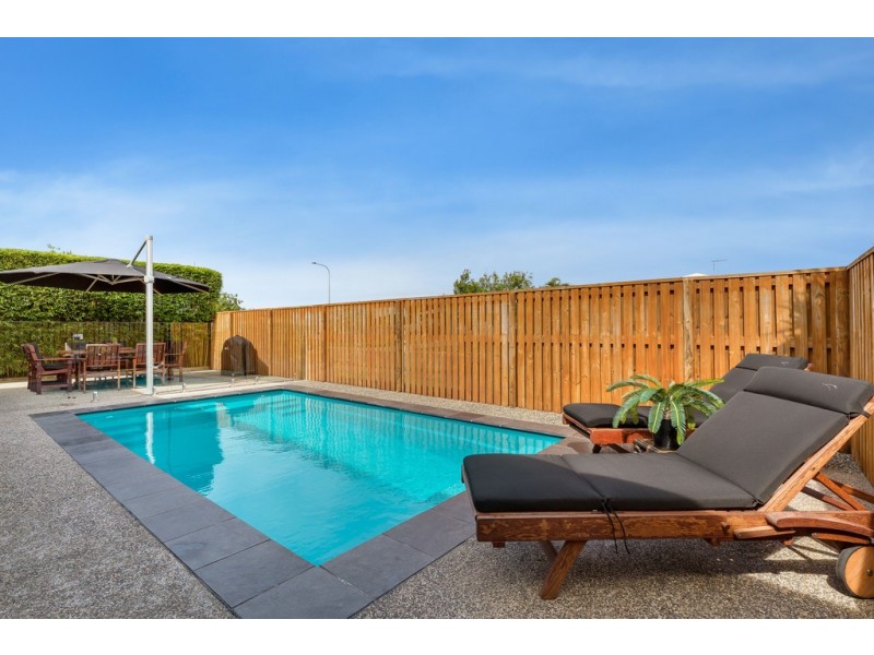 2 Morehead Drive, Rural View QLD 4740