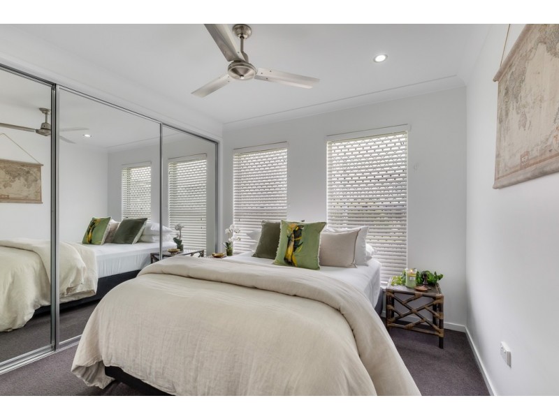 2 Morehead Drive, Rural View QLD 4740