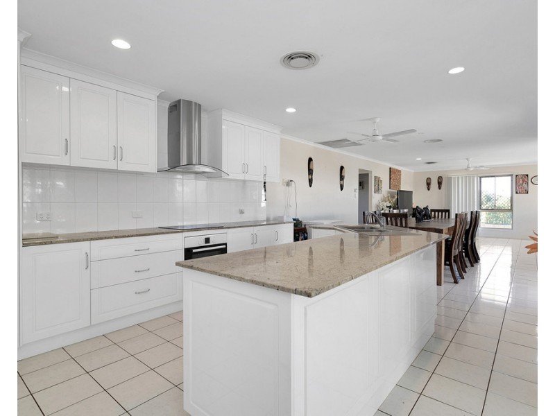 14 Border Street, Glenella QLD 4740