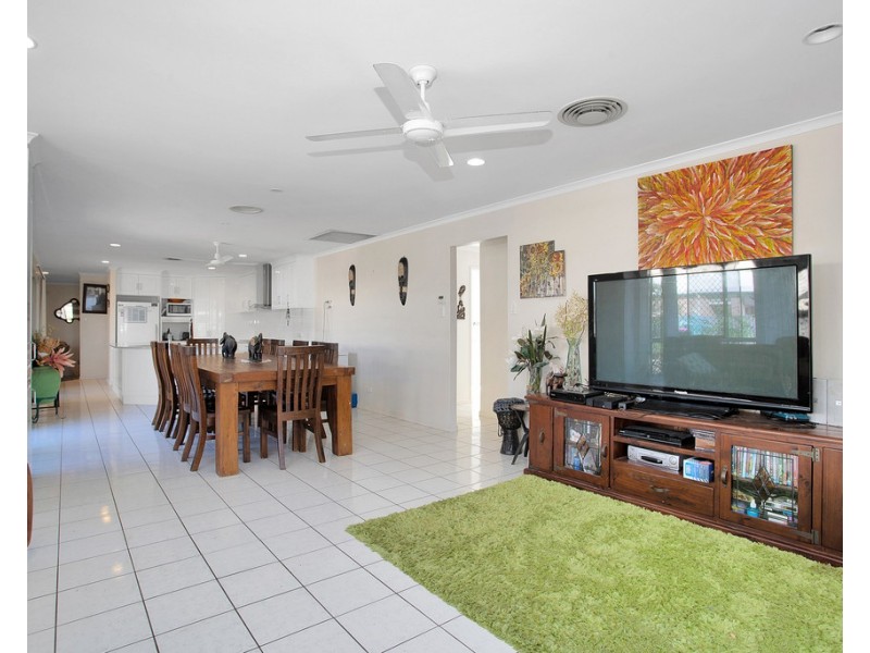 14 Border Street, Glenella QLD 4740