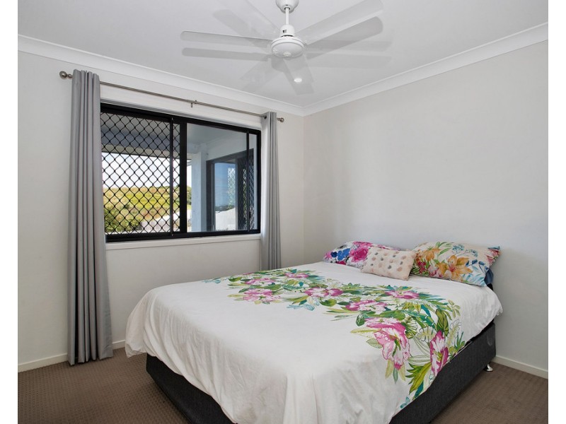 27 Eales Road, Rural View QLD 4740