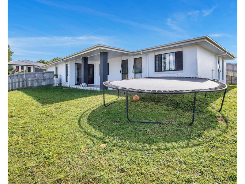 27 Eales Road, Rural View QLD 4740