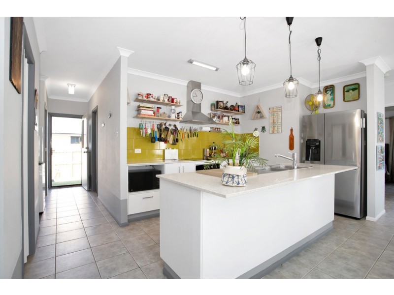 29 Jasmine Drive, Blacks Beach QLD 4740