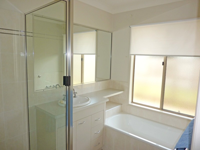 24 Woden Cres, Ooralea QLD 4740