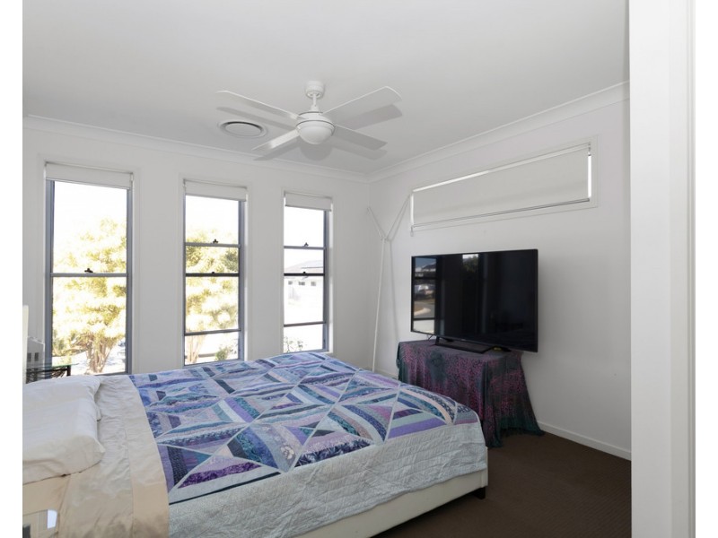 16 Aspen Street, Rural View QLD 4740