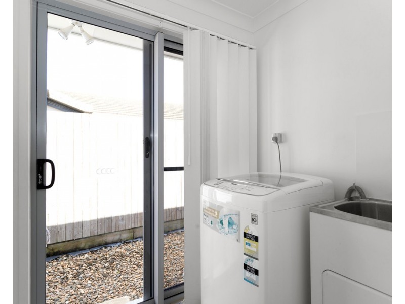 16 Aspen Street, Rural View QLD 4740