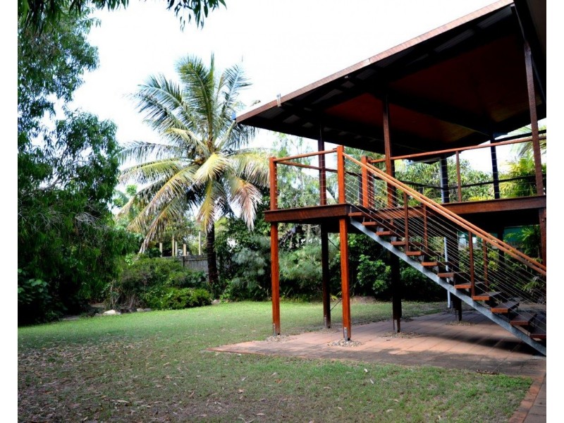 34 Pelican Street, Slade Point QLD 4740
