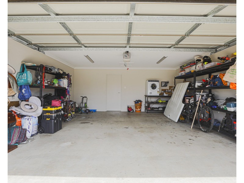 38 Poulsen Drive, Marian QLD 4753
