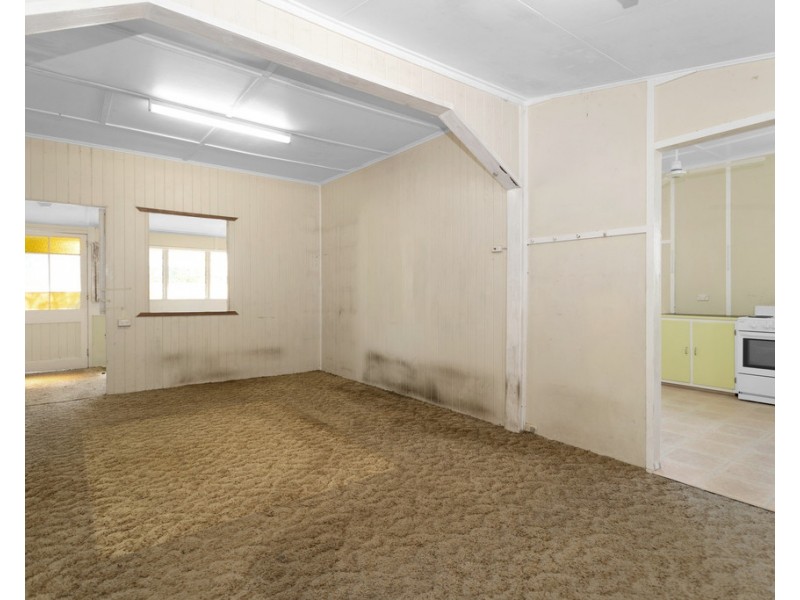 33 Holland Street, West Mackay QLD 4740