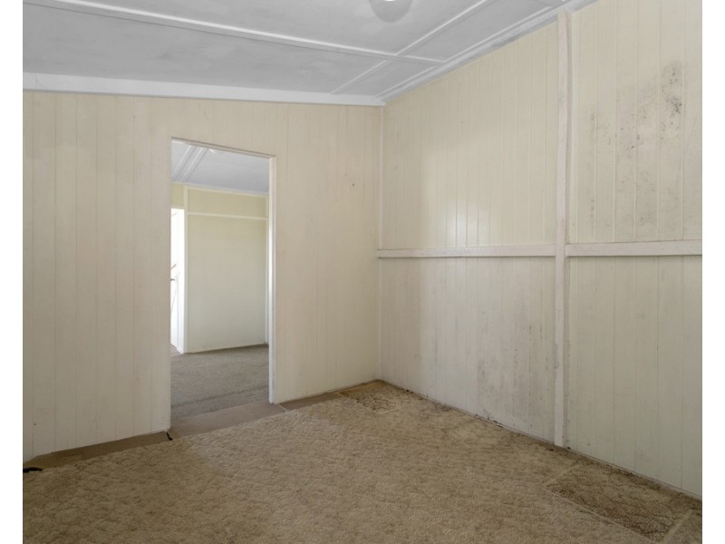 33 Holland Street, West Mackay QLD 4740