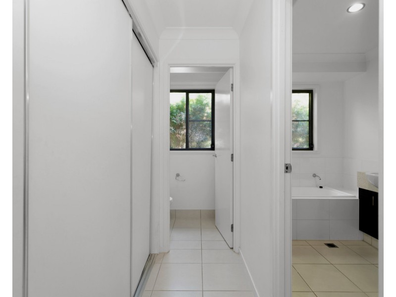 135 Whitehaven Drive, Blacks Beach QLD 4740