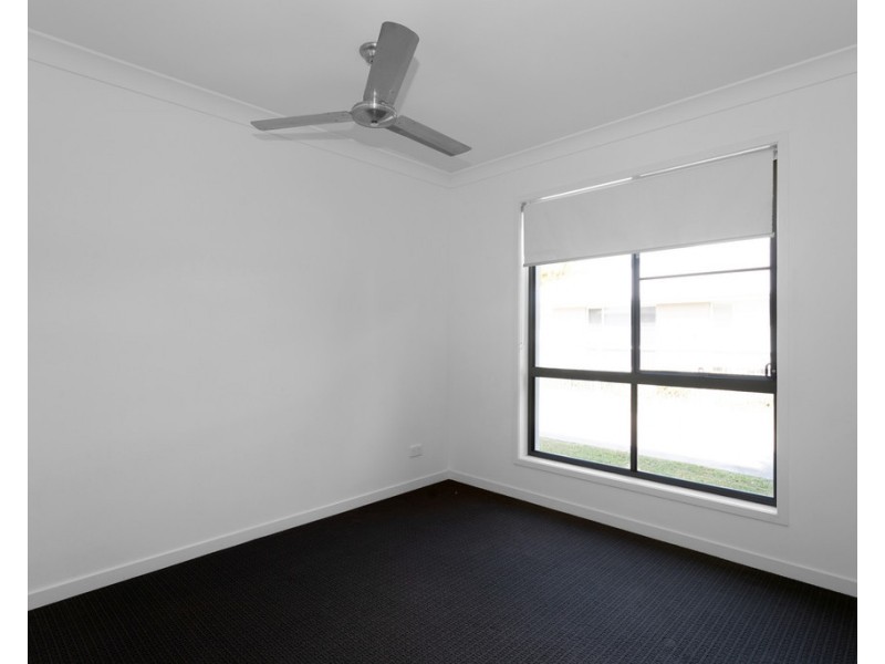 135 Whitehaven Drive, Blacks Beach QLD 4740