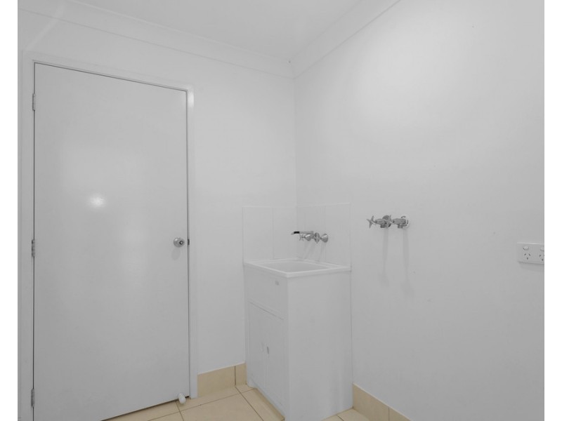 135 Whitehaven Drive, Blacks Beach QLD 4740