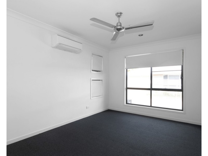 135 Whitehaven Drive, Blacks Beach QLD 4740