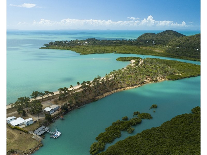 L409 Poinciana Avenue, Seaforth QLD 4741