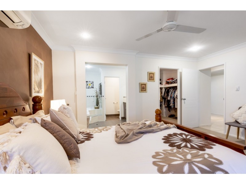 25 Reef Parade, East Mackay QLD 4740