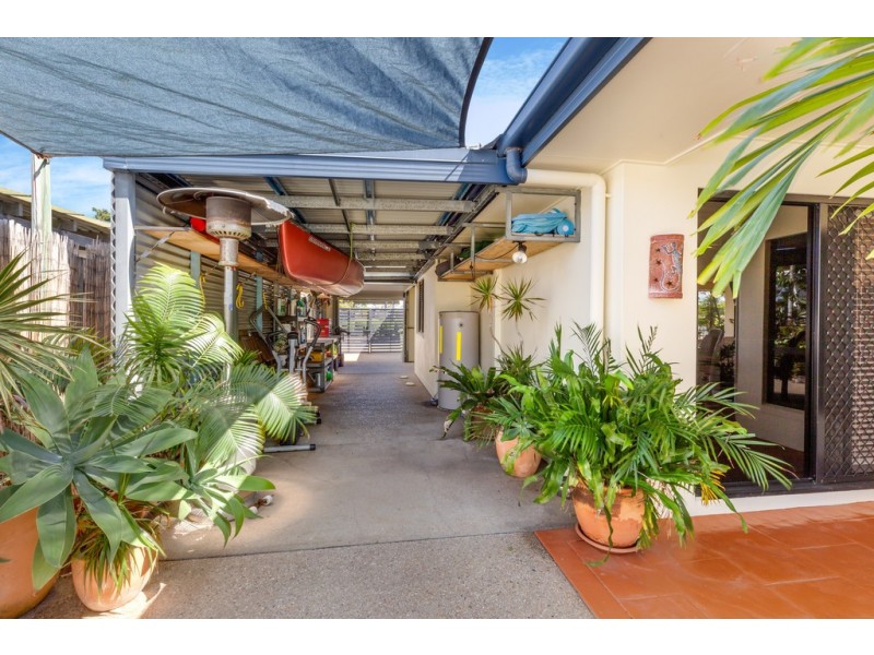 25 Reef Parade, East Mackay QLD 4740
