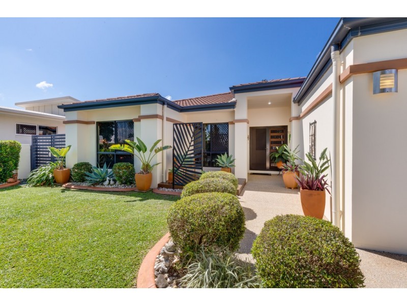 25 Reef Parade, East Mackay QLD 4740