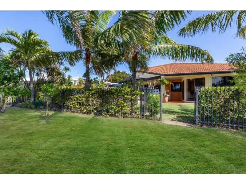 25 Reef Parade, East Mackay QLD 4740