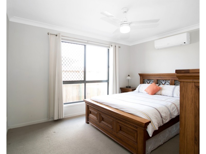 2E Mansfield Drive, Beaconsfield QLD 4740