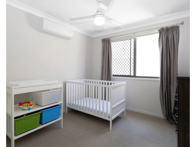 2E Mansfield Drive, Beaconsfield QLD 4740