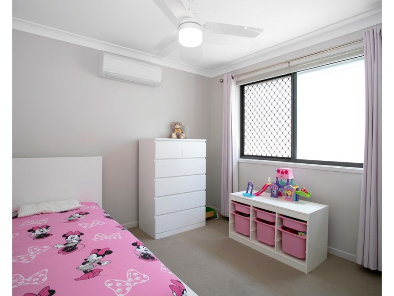 2E Mansfield Drive, Beaconsfield QLD 4740